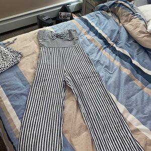 Vici - Lucille Linen Pocketed Jumpsuit